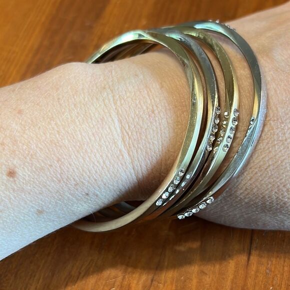 2 Silvertone 2 Goldtone Rhinestone Bangle Bracelets (Set of 4) - Picture 9 of 10